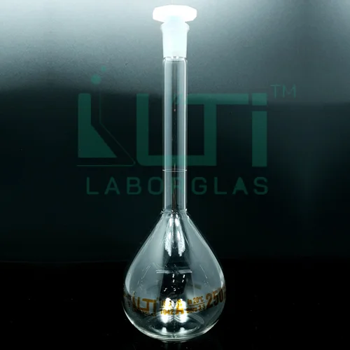 2940-CLEAR GLASS WIDE MOUTH VOLUMETRIC FLASK WITH PE STOPPER, CLASS A, SERIALIZED WITH INDIVIDUAL CERTIFICATE ASTM E-288